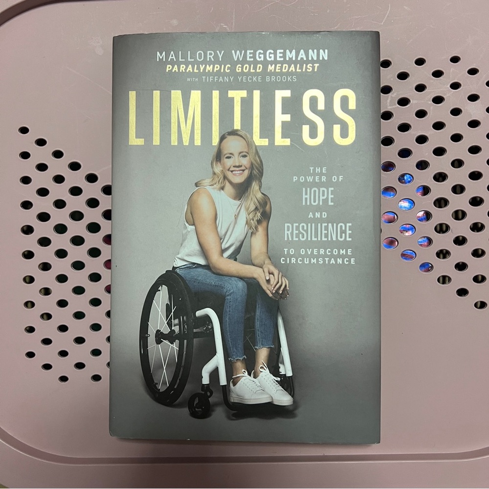 Limitless by Mallory Weggemann Book